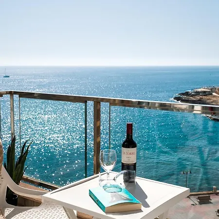 Apartment Scenic Seafront Duplex In Sliema