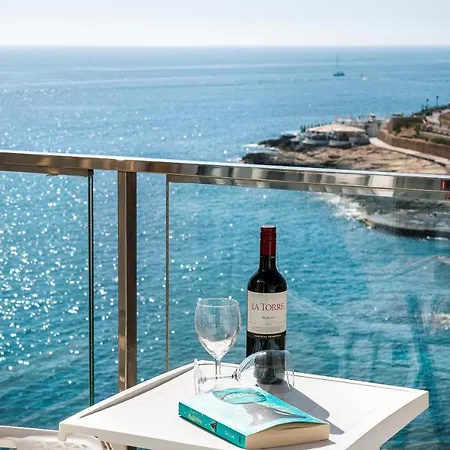 Apartment Scenic Seafront Duplex In *